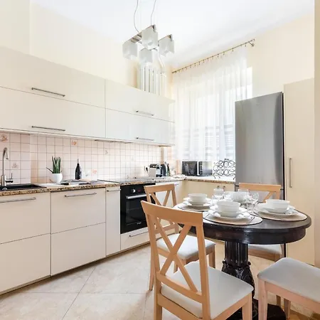 P&o Serviced Plac Konstytucji Διαμέρισμα Βαρσοβία